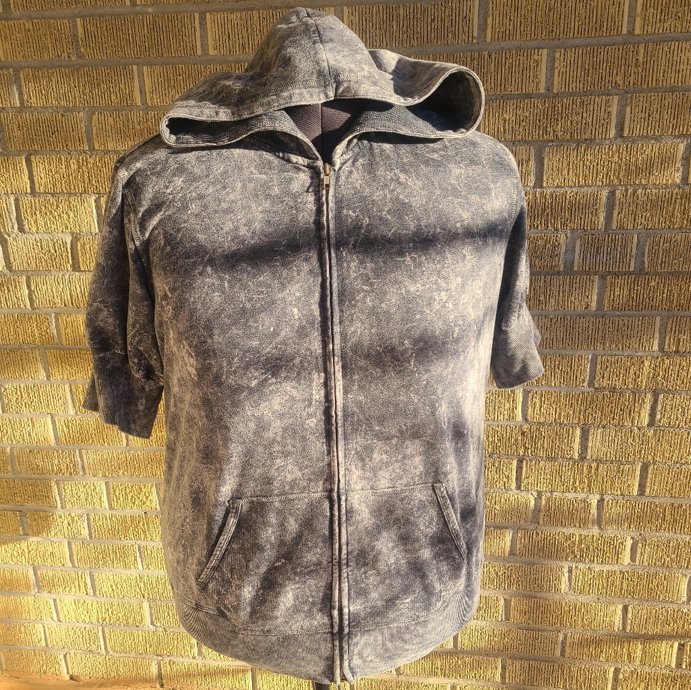 Torrid Gray distressed short sleeve hoodie size 3x